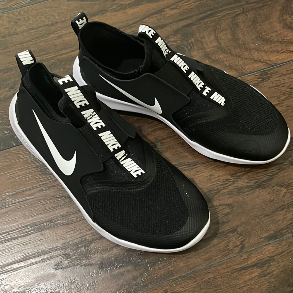 New Nike Flex Runner Sneakers AT4662-401 Black/White
